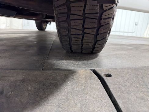 Used 2018 Chevrolet Silverado 1500 LT w/ All Star Edition image 38