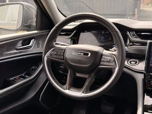 Used 2023 Jeep Grand Cherokee 4WD 4xe image 19