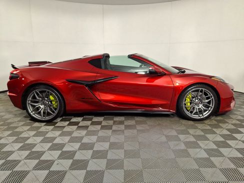 Used 2024 Chevrolet Corvette Z06 image 14