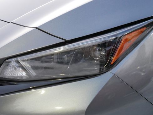 Certified 2024 Nissan Leaf SV Plus image 16