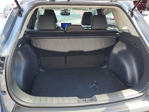 Used 2025 Toyota Corolla Cross XLE FWD image 27