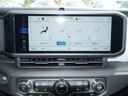 Used 2024 Jeep Wrangler Sport S image 20