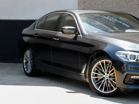 Used 2018 BMW 530i RWD image 6