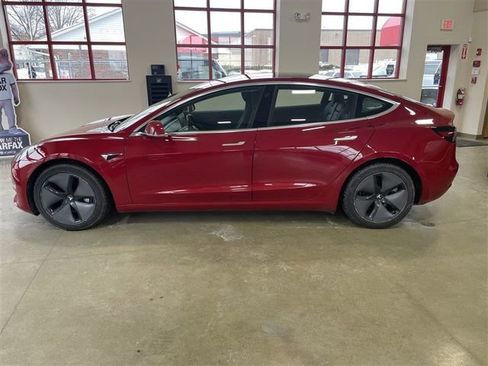 Used 2018 Tesla Model 3 Long Range image 4