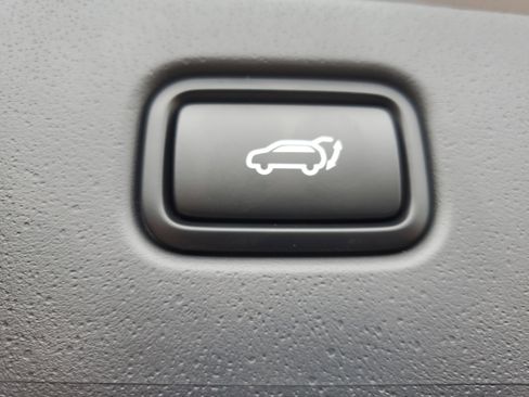 New 2025 Kia Niro SX Touring image 10