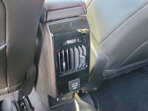 Used 2023 Jeep Compass High Altitude AWD/4WD image 15