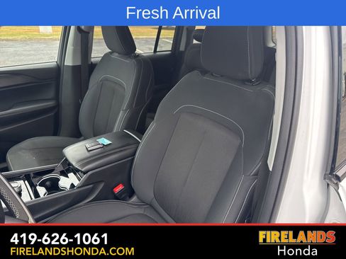 Used 2023 Jeep Grand Cherokee Laredo image 15