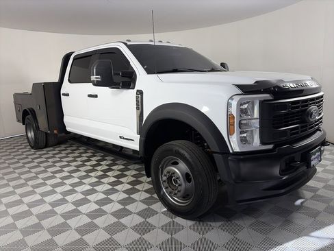 Used 2024 Ford F550 4x4 Crew Cab Super Duty image 1