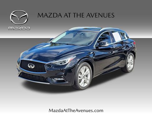 Used 2019 INFINITI QX30 ESSENTIAL image 1
