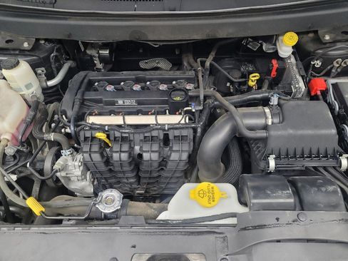 Used 2020 Dodge Journey SE FWD image 30