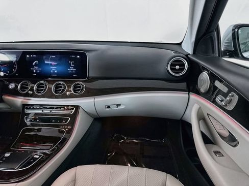 Certified 2022 Mercedes-Benz E 350 4MATIC Sedan image 24