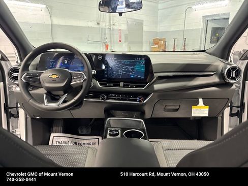 New 2026 Chevrolet Equinox LT image 30