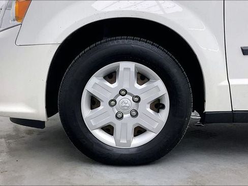 Used 2012 RAM C/V FWD image 10