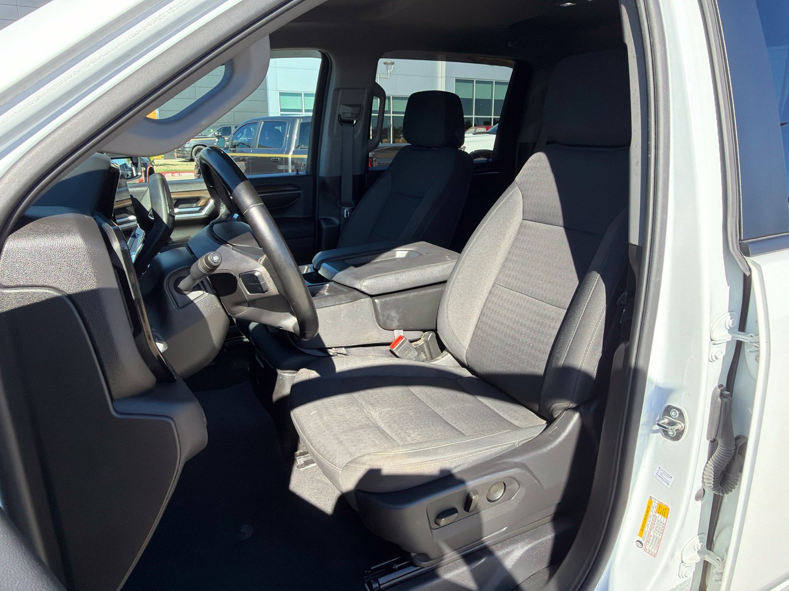 Used 2024 Chevrolet Silverado 2500 LT AWD/4WD image 14