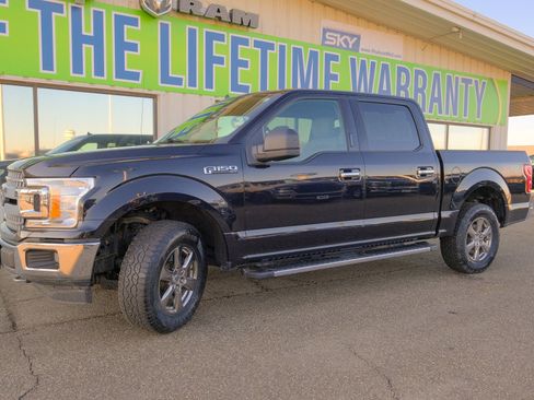 Used 2020 Ford F150 XLT w/ XTR Package image 2