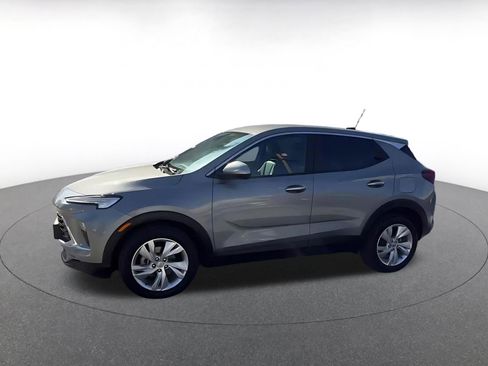 Used 2025 Buick Encore GX Preferred FWD image 8