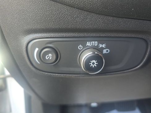 Used 2023 Chevrolet Equinox LT AWD/4WD image 15