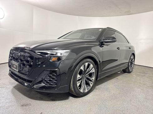 Used 2025 Audi Q8 Premium Plus w/ Premium Plus Package image 31