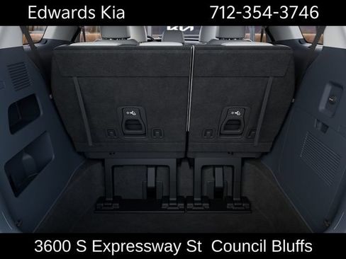 New 2026 Kia Carnival EX FWD image 21