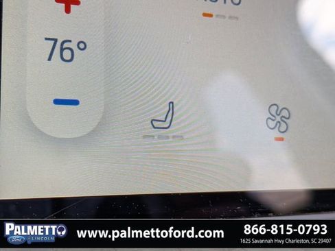 Used 2024 Ford Edge SEL image 23