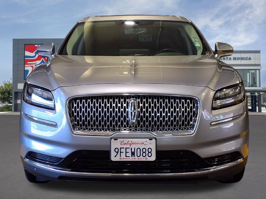 Used 2023 Lincoln Nautilus Reserve w/ Equipment Group 201A FWD image 2