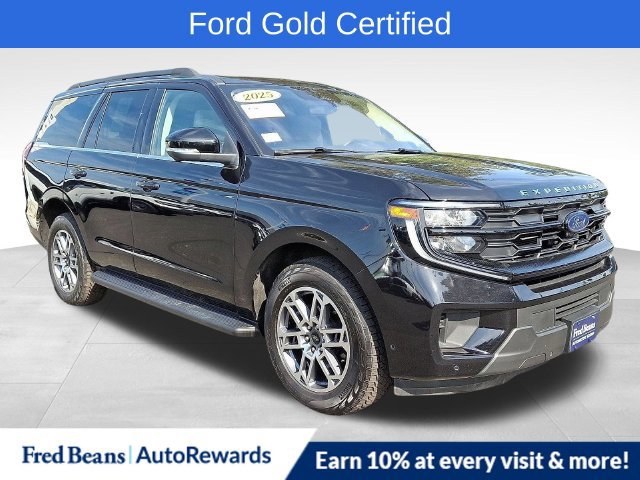 Certified 2025 Ford Expedition Active AWD/4WD image 1