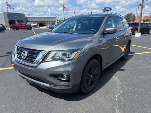 Used 2019 Nissan Pathfinder SV AWD/4WD image 1