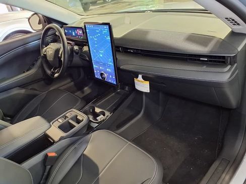 Used 2026 Ford Mustang Mach-E Select w/ Comfort Package Lite RWD image 31