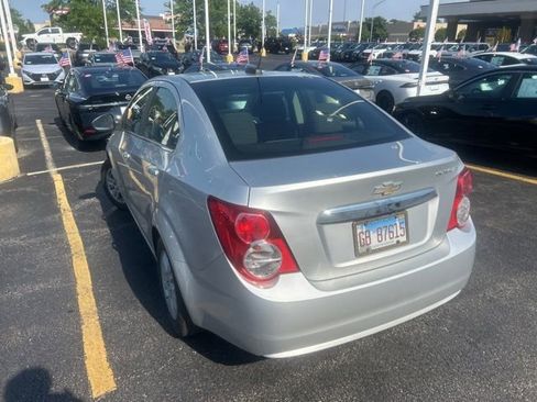 Used 2016 Chevrolet Sonic LT FWD image 5