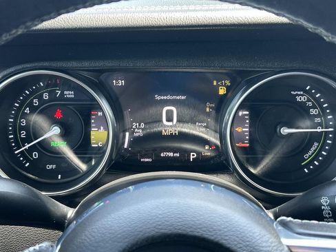 Used 2023 Jeep Wrangler Unlimited Sahara w/ Cold Weather Group AWD/4WD image 39