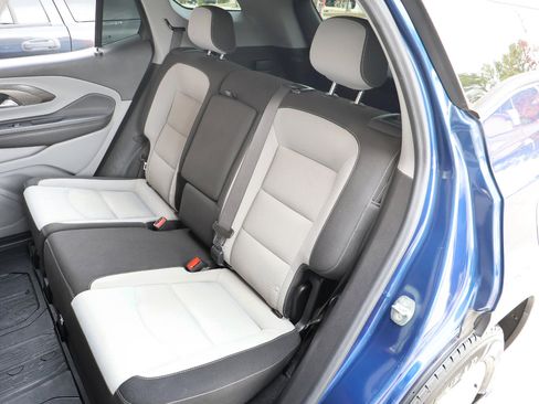 Used 2022 GMC Terrain SLE w/ Driver Convenience Package image 22