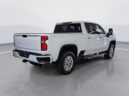 Used 2022 Chevrolet Silverado 2500 High Country AWD/4WD image 3