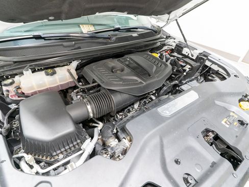 Used 2024 Jeep Wagoneer Series II image 37