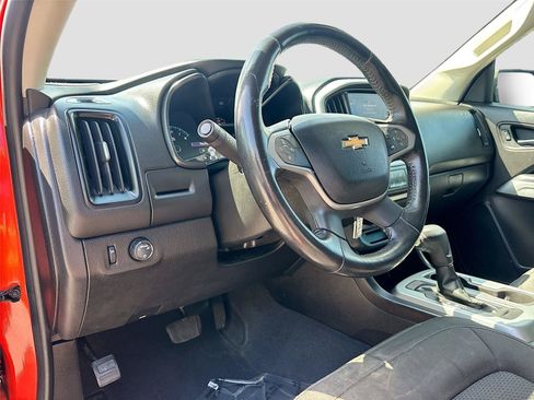 Used 2019 Chevrolet Colorado LT RWD image 9