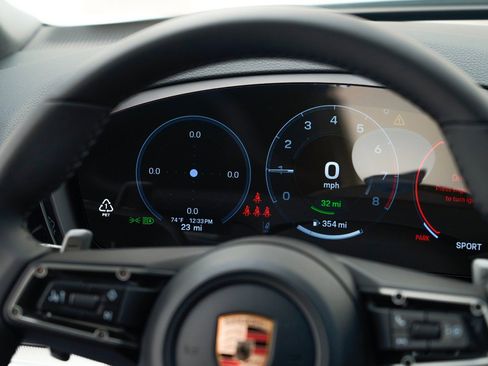 New 2026 Porsche Cayenne E-Hybrid Coupe image 22