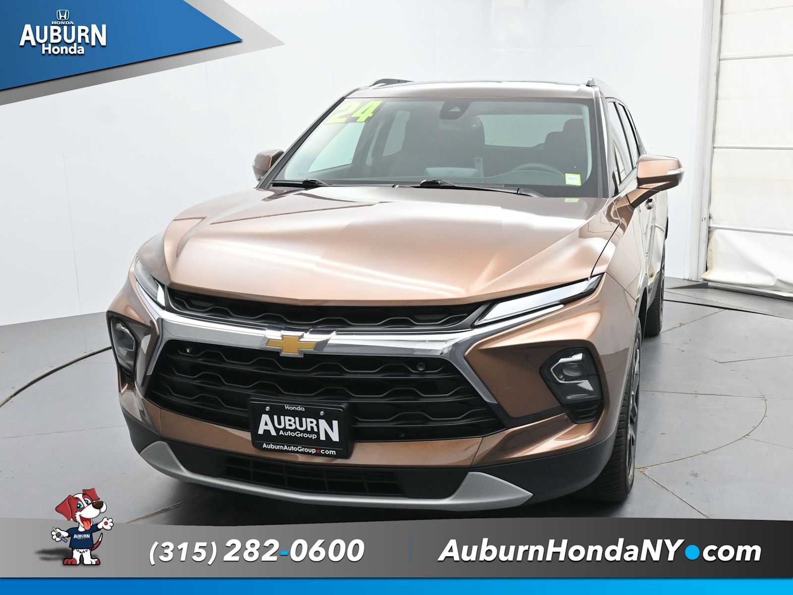 Used 2024 Chevrolet Blazer LT AWD/4WD image 3