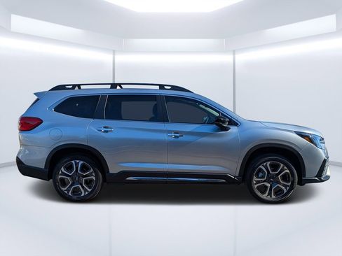 Used 2026 Subaru Ascent Touring w/ Popular Package #2 AWD/4WD image 2