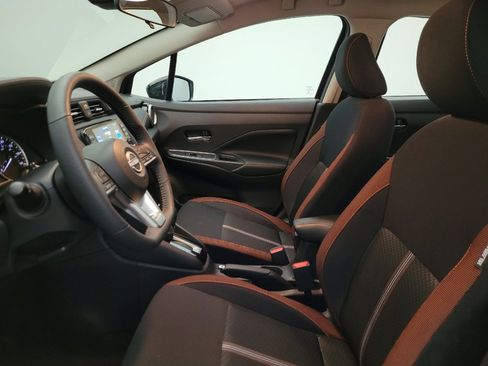 Used 2025 Nissan Versa SR w/ Trunk Package FWD image 17