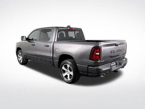 New 2026 RAM 1500 Express AWD/4WD image 5