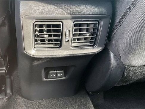 Used 2025 Toyota RAV4 XLE image 31