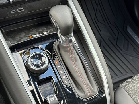 Used 2025 Chevrolet Colorado Z71 image 31