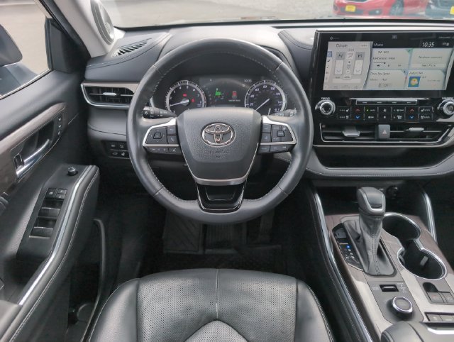 Used 2022 Toyota Highlander Limited AWD/4WD image 20