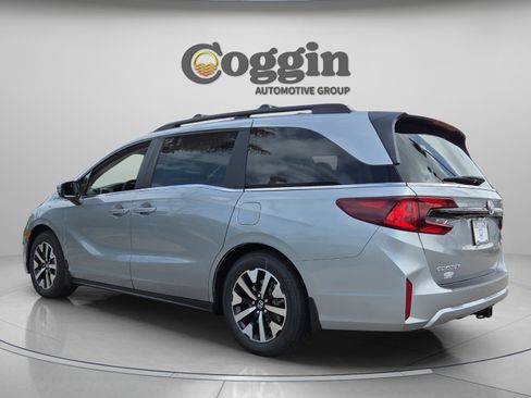 New 2026 Honda Odyssey EX-L image 3