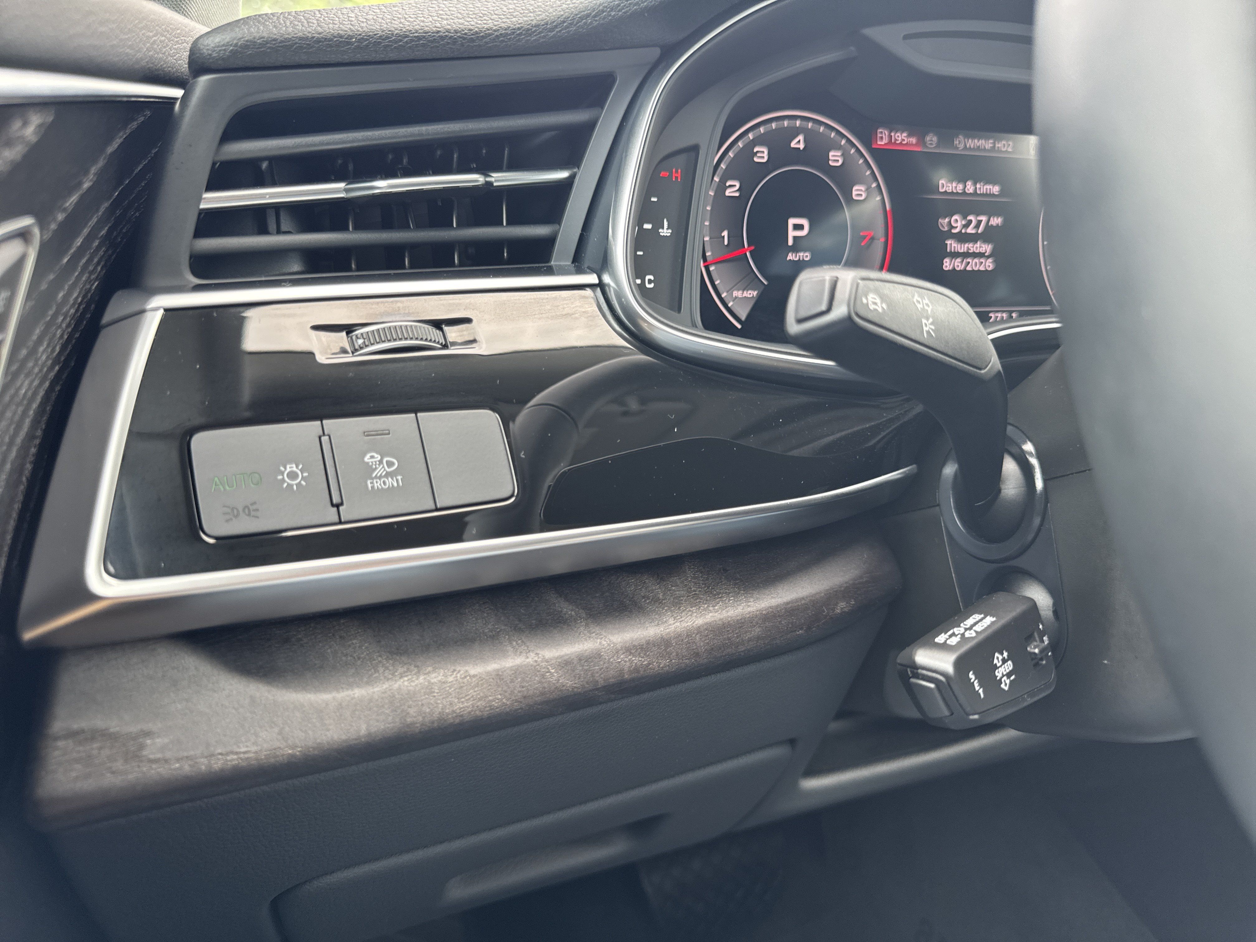 Certified 2025 Audi Q8 Premium Plus AWD/4WD image 31