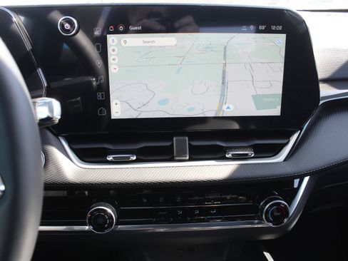 New 2026 Chevrolet Equinox LT w/ Safety and Technology Package image 12