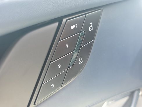 Used 2025 Porsche 911 Carrera 4 GTS image 22