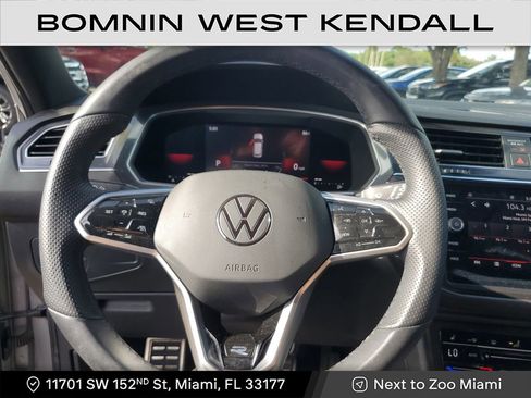 Used 2022 Volkswagen Tiguan SE R-Line image 27