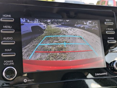 Used 2023 Toyota Camry SE FWD image 20