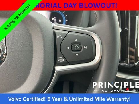 Certified 2025 Volvo XC60 B5 Core AWD/4WD image 25