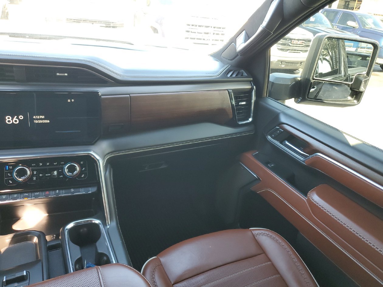 Used 2024 GMC Sierra 2500 Denali Ultimate AWD/4WD image 15